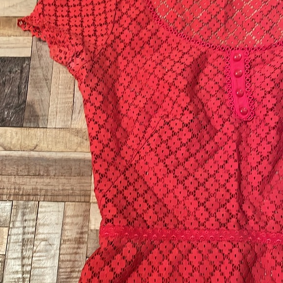 Mango / MNG Suit Women’s Dress Blouse. Red. Mesh/Lace with light stretch. - Picture 4 of 4